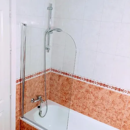 Apartment Lorcrimar V, *